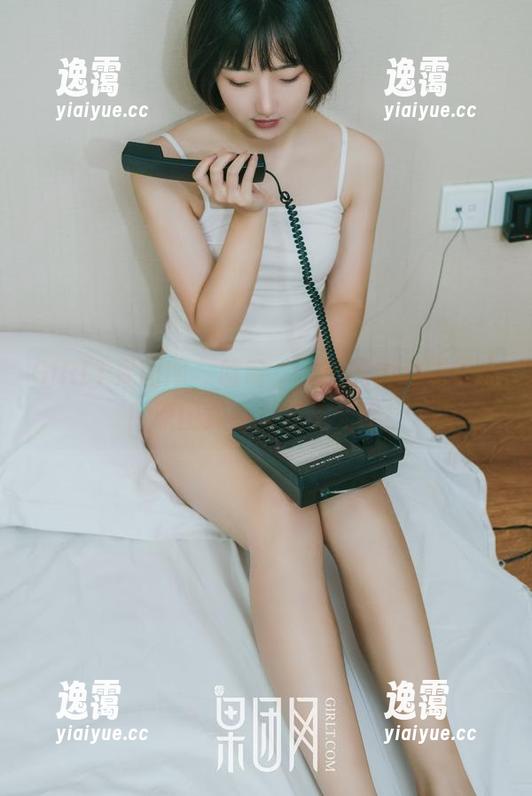 GIRLT果团网 - 哈哈，王语纯的透明秘诀！原图真是反差萌无限！