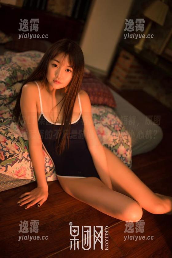 GIRLT果团网 - 带着龚玥菲的短裤，原图背后藏着的不只是时尚，还有点小心机？