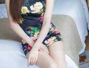 IMiss爱蜜社 – 我在想，黄歆苑的这件礼服美图，是否能成为我的灵感源泉？