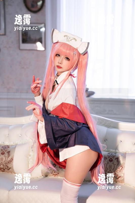 Momoko葵葵 走出室内,Momoko葵葵的户外作品:自然的美,怎么再加点色呢?