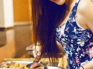 TGOD推女神 – 琪琪qlql的私拍婚纱：有点色，超会搞事情！