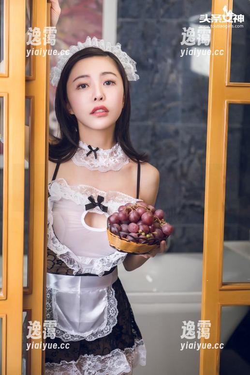 TouTiao头条女神 - 日常中的张梓柔：私房美图背后，居然还藏着一颗爱吃的心！