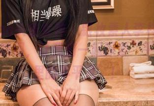 TouTiao头条女神 – 银妆素人李梓熙图集：精选瞬间，让我们一起探索‘平凡日子里的不平凡’！