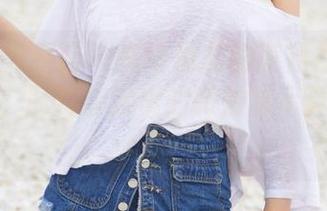 UGirls尤果网 – 在信悦儿的美足福利中流连忘返，图片传递出的微妙暗示真是太妙了！
