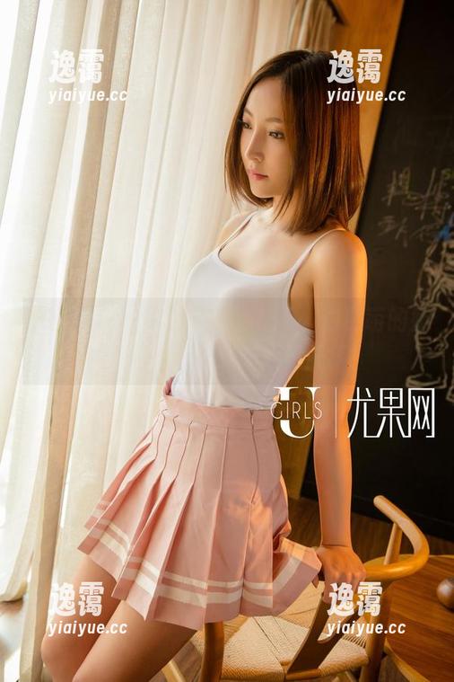 UGirls尤果网 - 在高清之下，白熙萌的奶牛写真居然让我想起了童年！