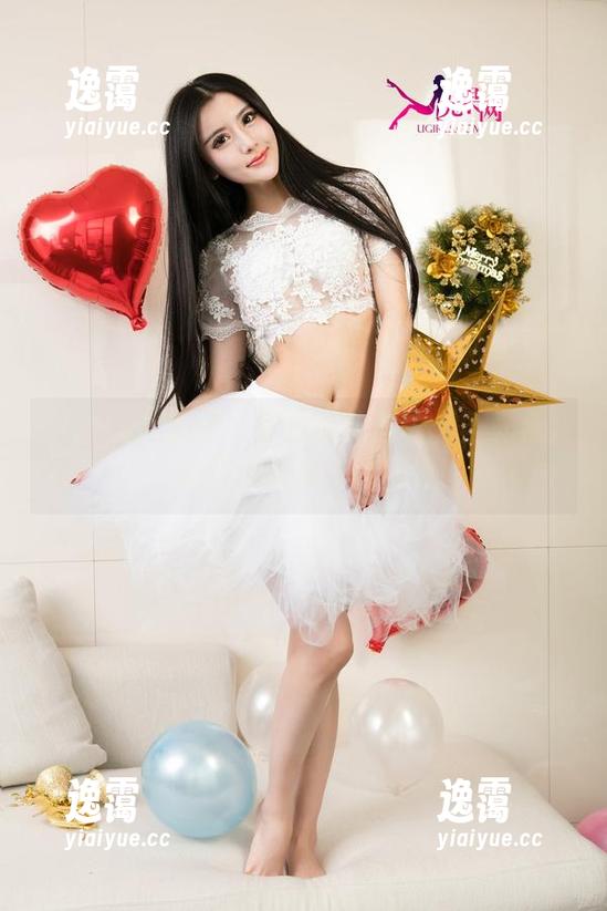 UGirls尤果网 - 芊小童的白色无圣光合集，插画师最忌讳的服装！
