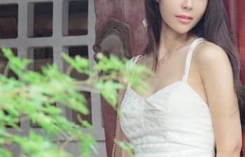 UGirls尤果网 – 新鲜出炉！陈怡曼红裙套图，保证你也想立马买条红裙！