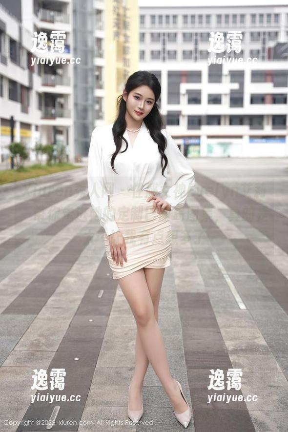 Xiuren秀人网 - 性感女神Evelyn艾莉，带你走进她的定制巴厘岛图集，真的是太…让我有点想多了