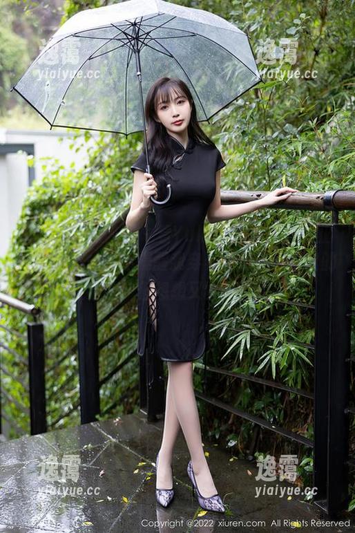 Xiuren秀人网 - 看Yuki鱼儿的高清职业装写真集，竟然提醒我穿着正装出席会议的重要性，但想想又觉得无趣！