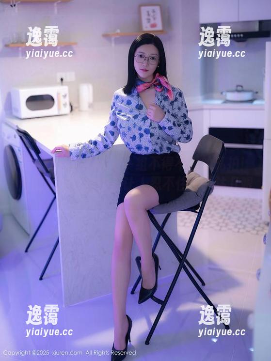 Xiuren秀人网 - 一组不得不看的私拍！唐翩翩的蕾丝作品让人忍不住多关注几眼。