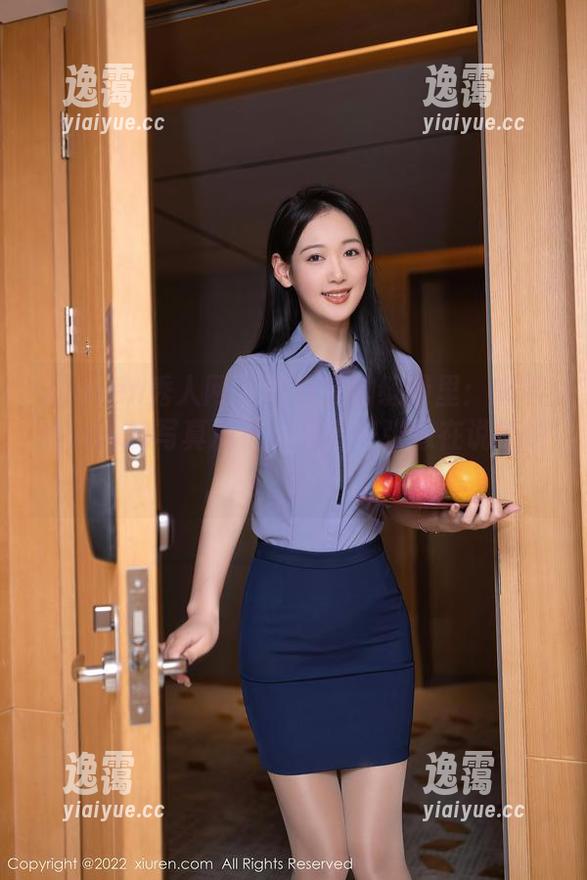 Xiuren秀人网 - 在日常的缝隙里：姚若兮vay的写真精选，总有一张像在说悄悄话