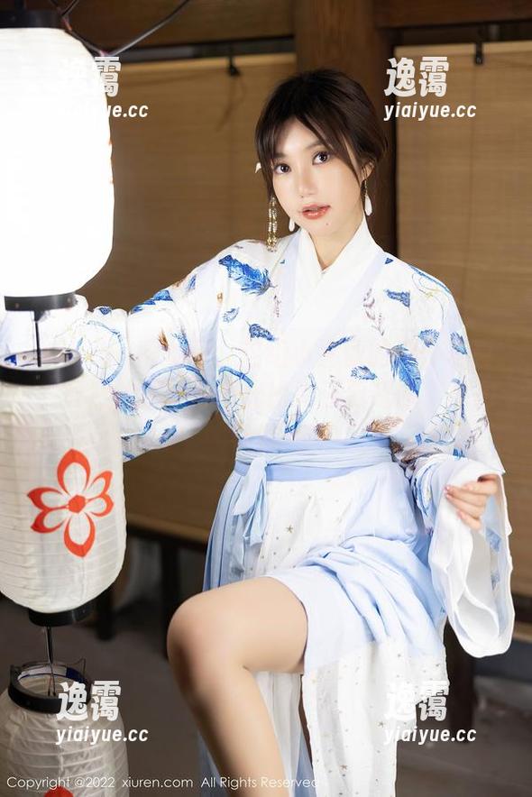 Xiuren秀人网-小嘉敏 Xiuren秀人网 - 这组小嘉敏的户外写真,竟然让我觉得阳光比她还要耀眼,原图看看!