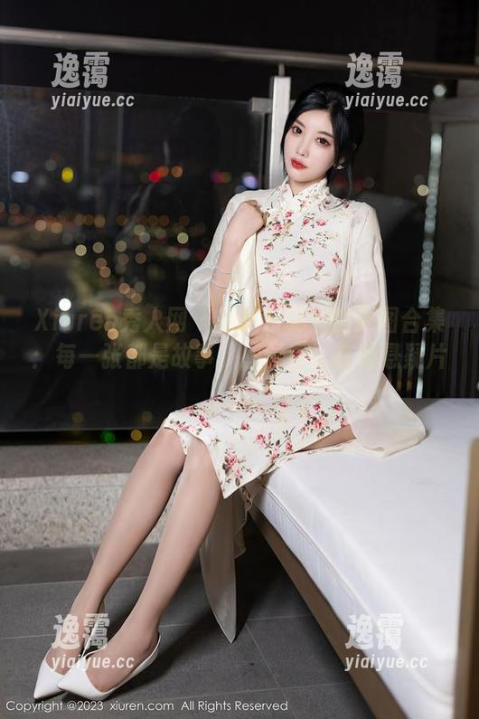 Xiuren秀人网 - 小芭乐秘书的原图合集：每一张都是故事，感觉自己在看悬疑片！