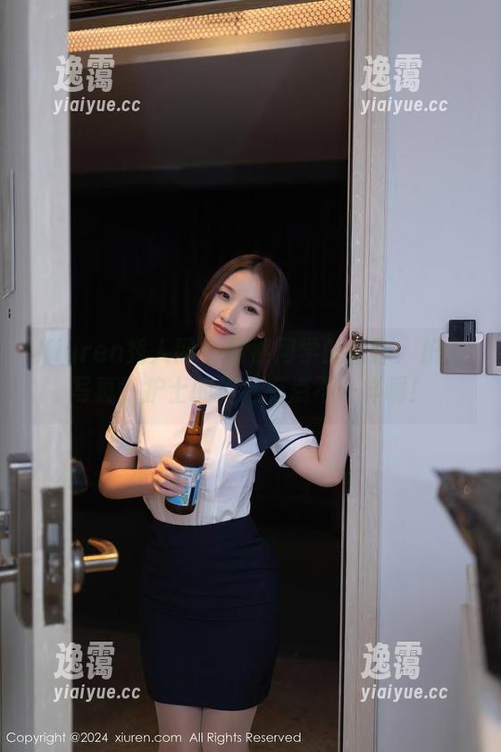 Xiuren秀人网 - 梦然同学的新作：护士写真，护士的治愈有点不一样啊！