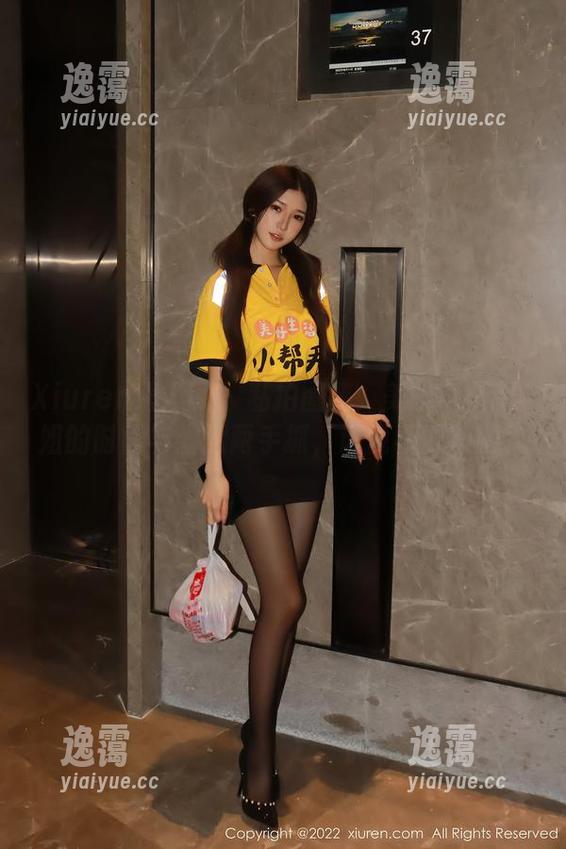 Xiuren秀人网 - 私拍图集：美昕Yumi学姐的时尚与幽默两手抓，谁说不能兼得？