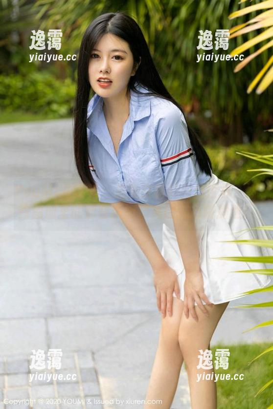 YouMi尤蜜荟 - 光影交错的肉丝世界：娜露图册里的那些瞬间，真让人心跳加速！