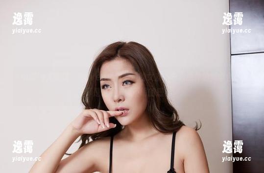 YouWu尤物馆 - Seven小七普通的女友，令人意外的美图合集，真是说不清道不明的感觉。
