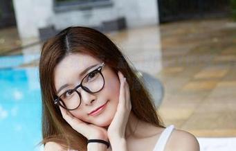 YouWu尤物馆 – 壁纸收藏：孟狐狸FoxYini泳装合集，谁说泳装只能在海边穿？