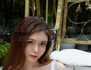 YouWu尤物馆 – 这就是丰腴新人女神潘琳琳ber的最新作品集，感觉肉眼可见的风情万种！