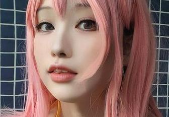 七七娜娜子与小僵尸的奇妙碰撞，快来看这组图片！