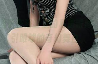 丽柜 – 团子在浴缸里的私房瞬间，真是吸引眼球的奇幻舞台。