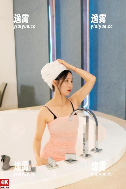 丽柜 - 免费的琳达和服图集，时光都为她停留了片刻。