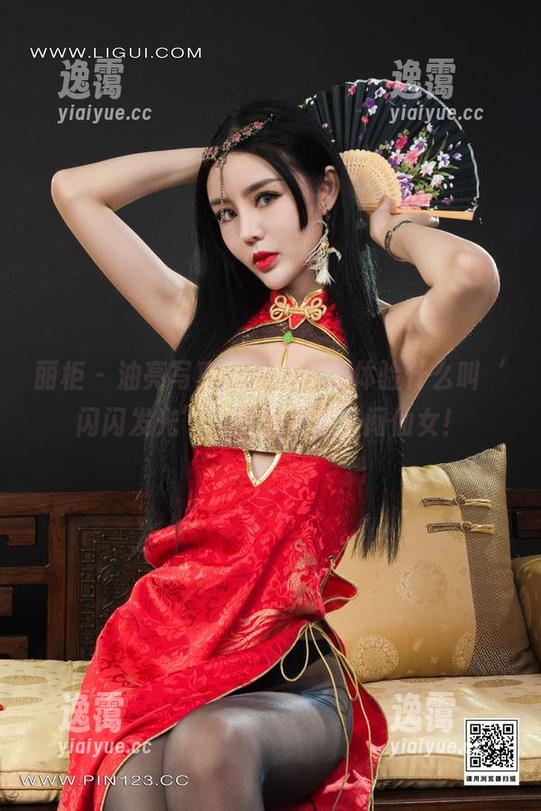 丽柜 - 油亮写真，轩轩带你体验什么叫‘闪闪发光’，简直就是人间仙女！