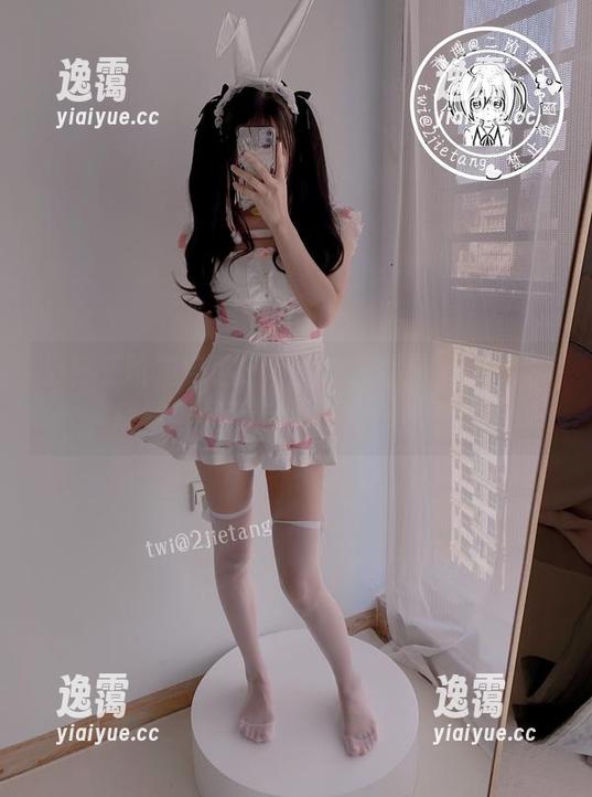 看！二阶堂宅绘子和她的猫儿黑丝合集，居然引发了我的喵星人幻想！