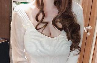 大家快来！凉凉子的美腿免费套图，光影交错间的绝妙瞬间