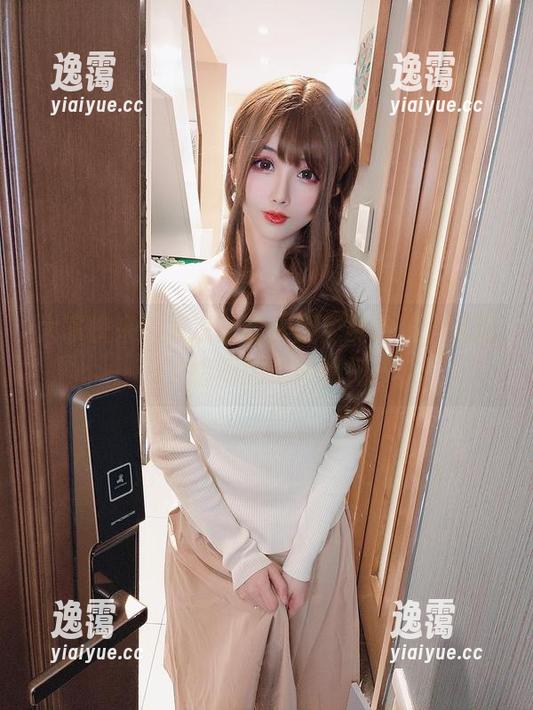 大家快来！凉凉子的美腿免费套图，光影交错间的绝妙瞬间