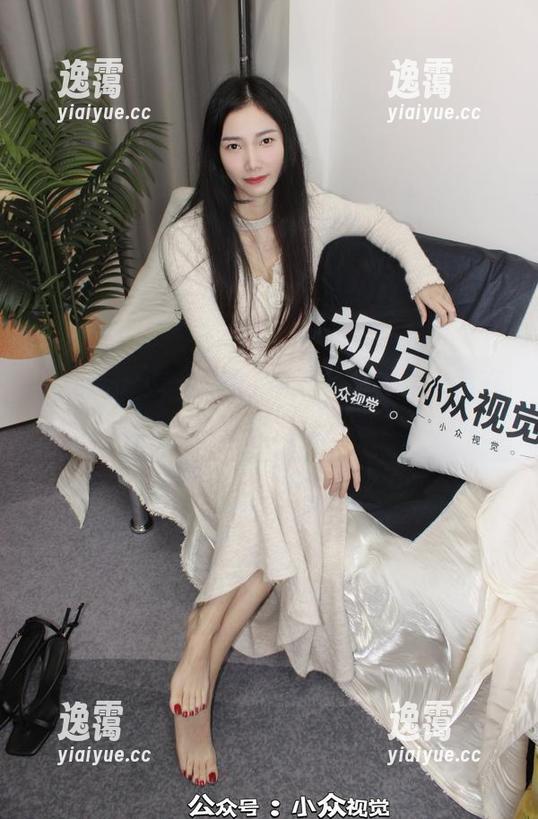 小众视觉 - 嘤嘤的“棉袜”作品集，窝在沙发上也能散发慵懒气息！
