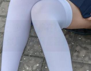 体验一下：少女秩序在线的白丝萌妹子，以为你见到的只是漂亮？错了！
