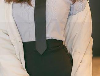 尤蜜荟 – 张思允Nice眼镜写真在线：谁说框框限制了视野？