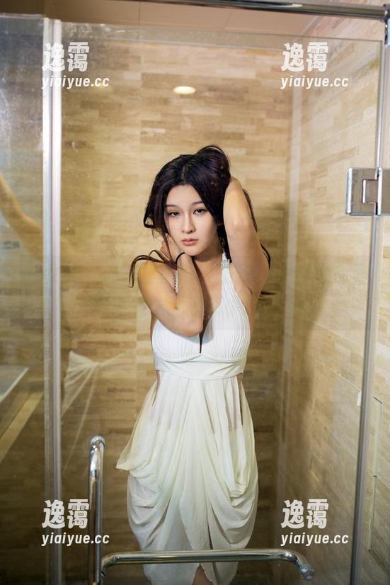 推女郎 - 私房里的那双美腿，林清儿的美图竟然让我有点小心动…