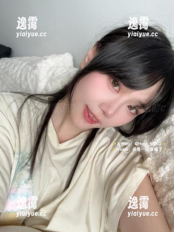 在是一只废喵了的裸足图集中，找不到的cos梦境