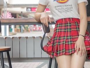 梦丝女神 – 全套灵唯的校服写真，坏坏的纯白在我心里乱舞！