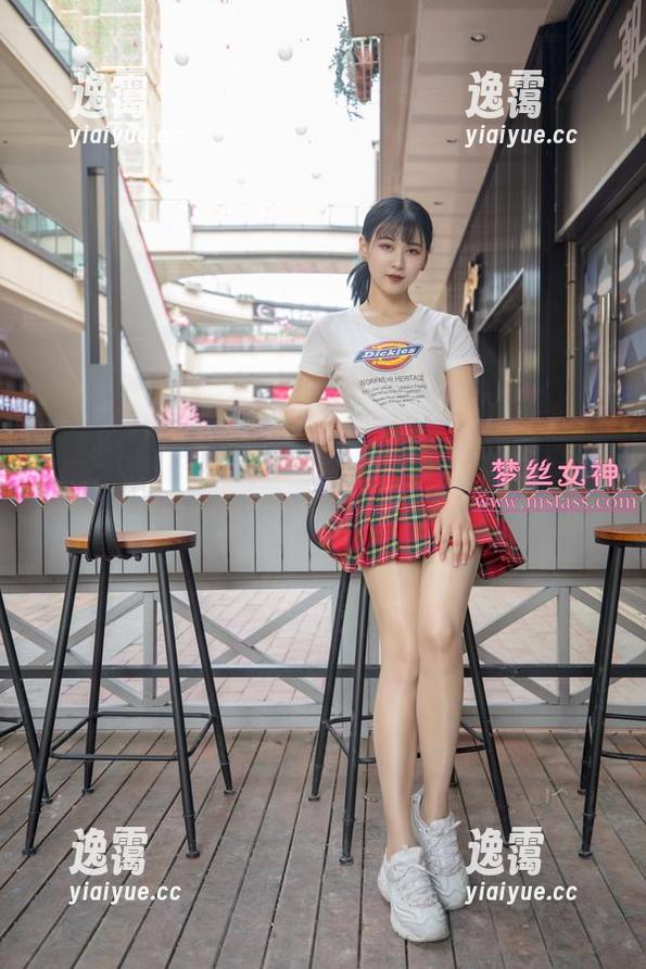 梦丝女神-灵唯 梦丝女神 - 全套灵唯的校服写真,坏坏的纯白在我心里乱舞!