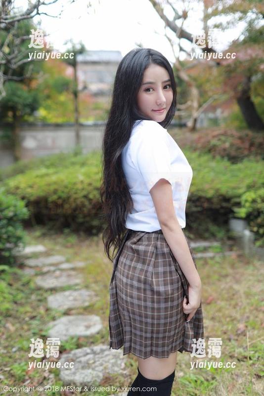 模范学院 - 刘飞儿FayeJK私拍：每一张都像是在说‘快来找我玩’！