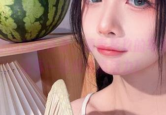 定制你的校园青春，清青琴玖的写真作品让每一帧都漫溢活力！