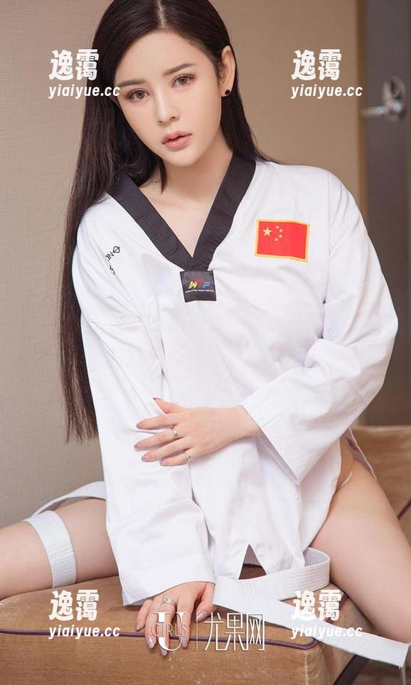 爱尤物 - 在连衣裙中找到林小艺的自由，图片就像是在诉说什么呢？