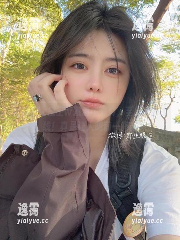 当眼酱大魔王w邂逅牛仔裤，至美套图上线！真是让人眼前一亮。