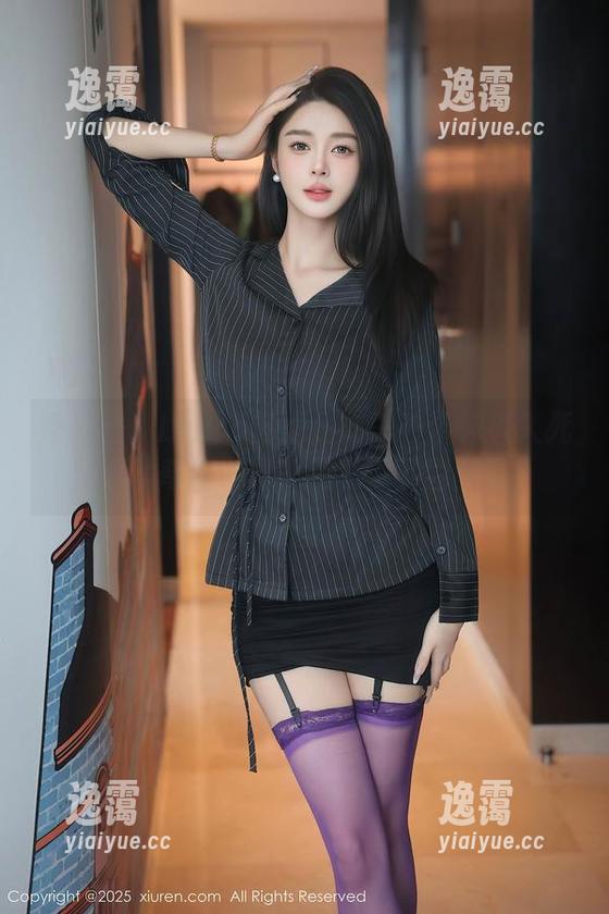 秀人网 - Laura苏雨彤：一秒带你进入死库水的奇幻世界，别忘了下载图集！