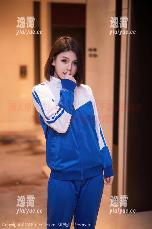 秀人网 - 对！就这样！“九千柒柒厨娘全套图包”！这个味道太撩了！