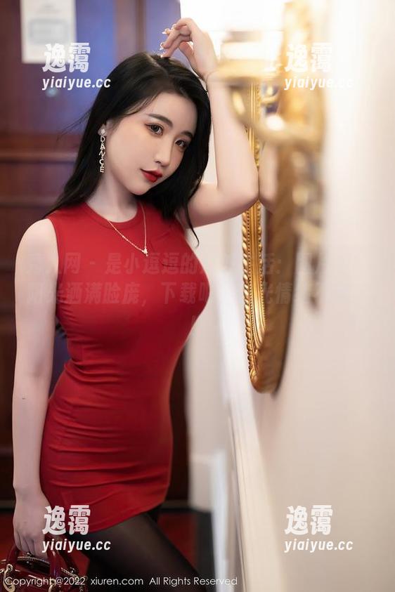 秀人网 - 是小逗逗的户外生活：图片里的阳光洒满脸庞，下载吧，阳光情绪不嫌多！