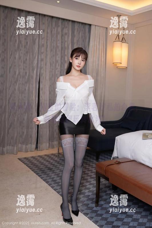秀人网 - 浴室的冒险：李若汐私拍合集，看她如何玩转水汽！