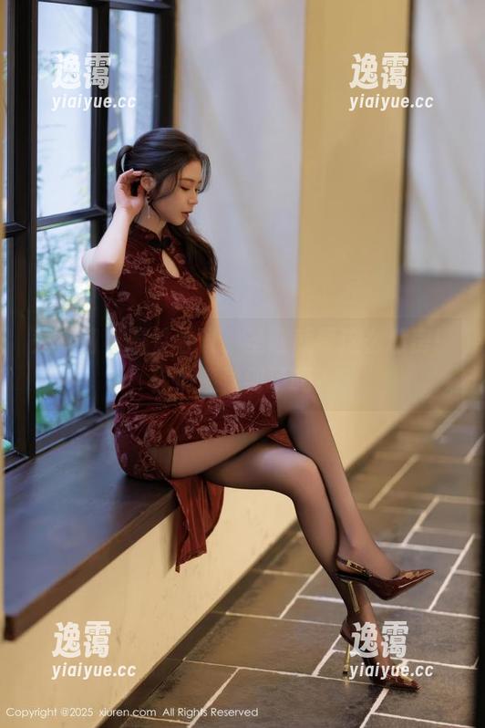 秀人网 - 燕甘甘说，圣诞就要这么私房！你们感觉到了吗？