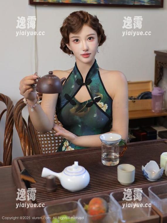 秀人网-龙泽美曦 秀人网 - 当阳光遇上龙泽美曦:女孩的晨曦套图大冒险