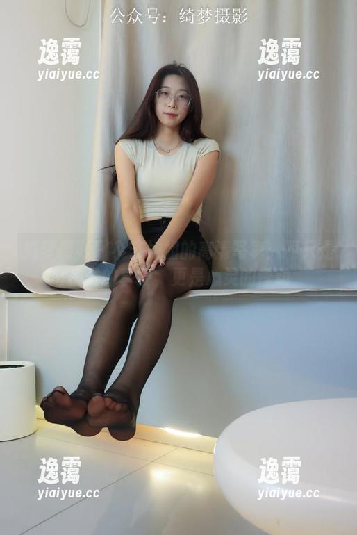 绮梦摄影 - 小艺姐姐的高清写真：不只是视觉的享受，更是心灵的悸动