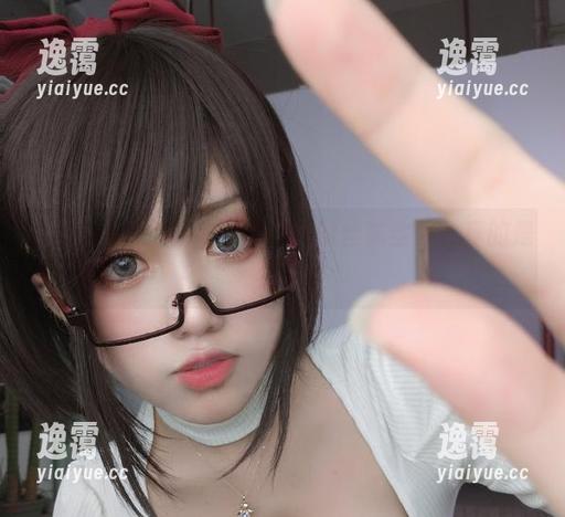 原图来袭！芊川一笑MNK的丝袜全集，真的是没谁了！