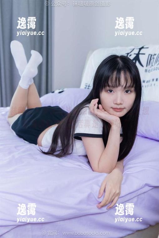 袜啵啵 - 小沫的泳装原图，一看就让人想去海边撒欢，生活真是太美好了。
